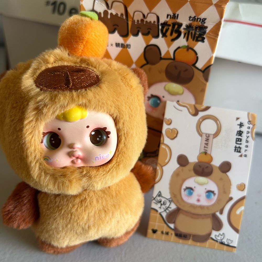 New Opened Milk Candy series Edition plush keychain dangeler Capybara